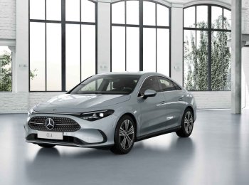 Mercedes-Benz CLA  180 8